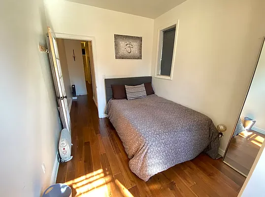 Rented by Corcoran | media 12