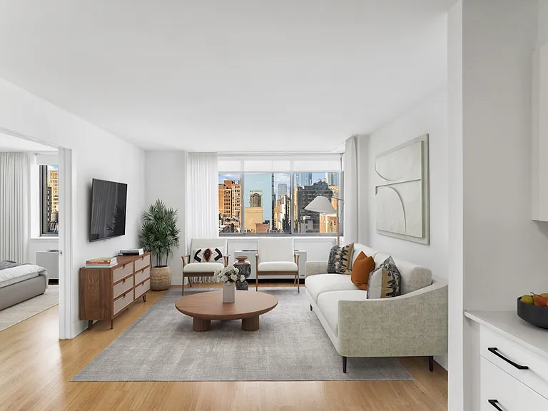 800 6th Ave #27F — Photo 3