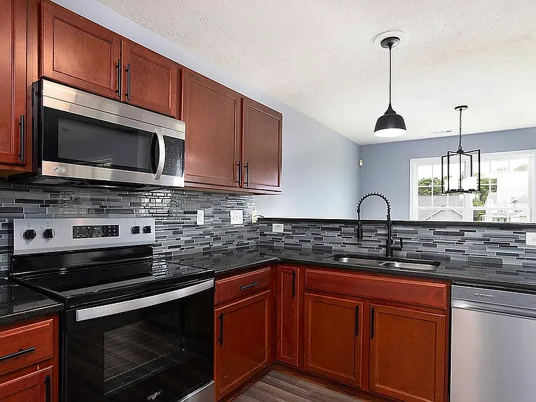2549 Hunting Bow Dr — Photo 6