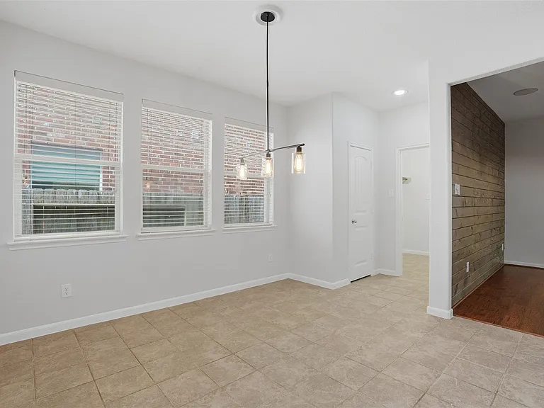 11126 Celano Dr — Photo 14