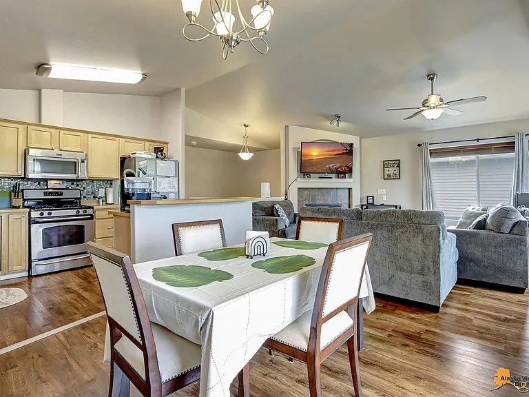 6524 Whispering Loop #B — Photo 13