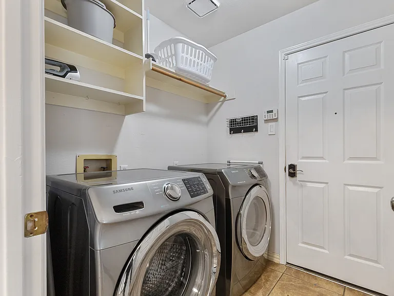 310 Chaparral Dr — Photo 17