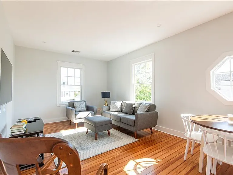 34 Harrison Ave — Photo 5