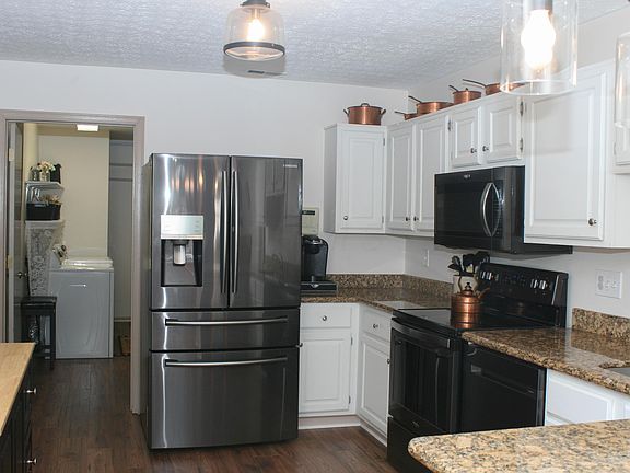 5th image of 2191 Ravine Woods Dr #4