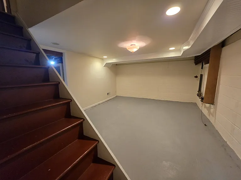 398 Convent Rd — Photo 30
