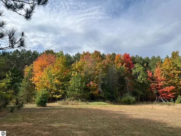 134 S West Silver Lake Rd #7, Traverse City, MI 49685