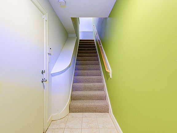 4th image of 8715 Meadowcroft Dr Unit 1301
