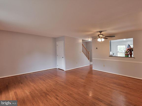 4th image of 4 Almanac Ct