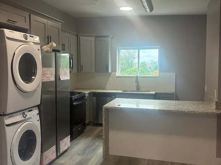 3309 Juliet St — Photo 2