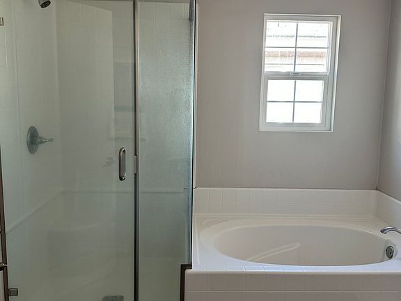3rd image of 15717 Dianthus Ave