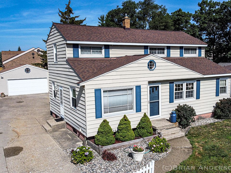 1st image of 3551 Parkland Ave SW