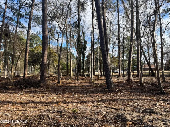 330 Glenburnie Drive, New Bern, NC 28560