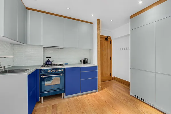 Sold by Douglas Elliman | media 17