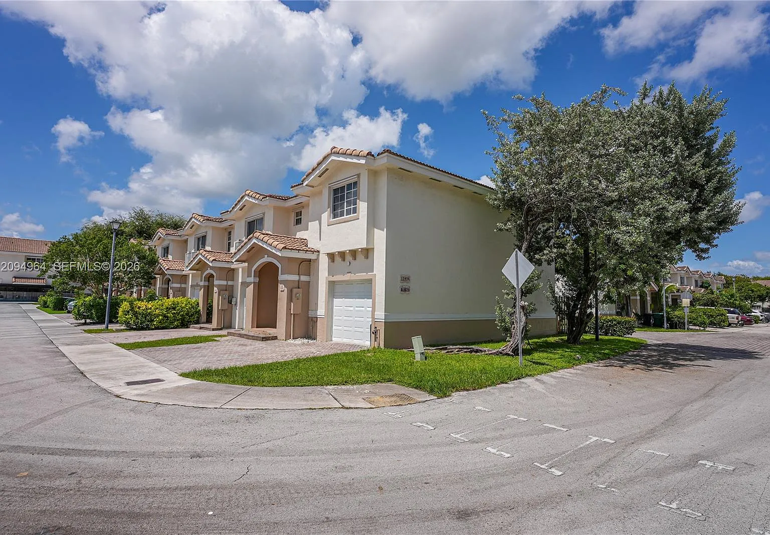 Cedars Woods Homes Condo — Photo 2