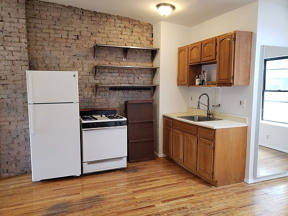 3rd image of 34 Marcy Ave #3
