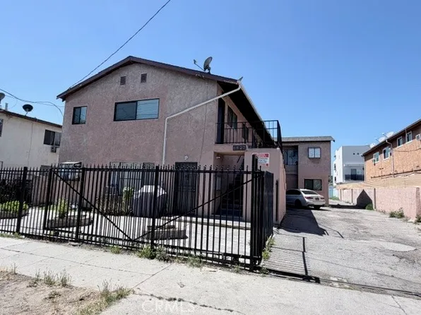 6827 Radford Ave, North Hollywood, CA 91605