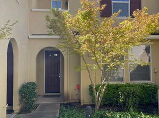 8426 Crystal Walk Cir, Elk Grove, CA 95758