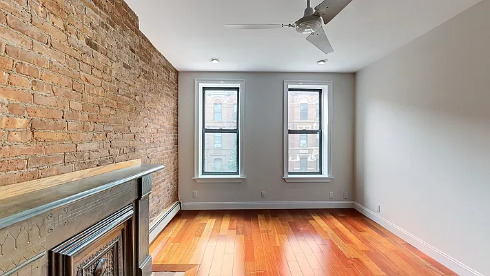 Rented by Level Group | media 5
