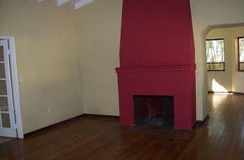 2nd image of 622 NE 72nd St