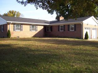 7811 Meadow Ln, Newburgh, IN