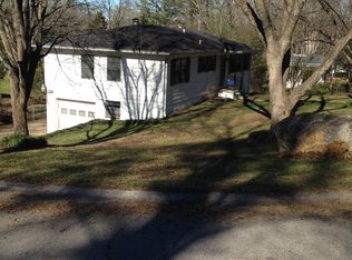 9868 Red Cliff Rd, Birmingham, AL 35215