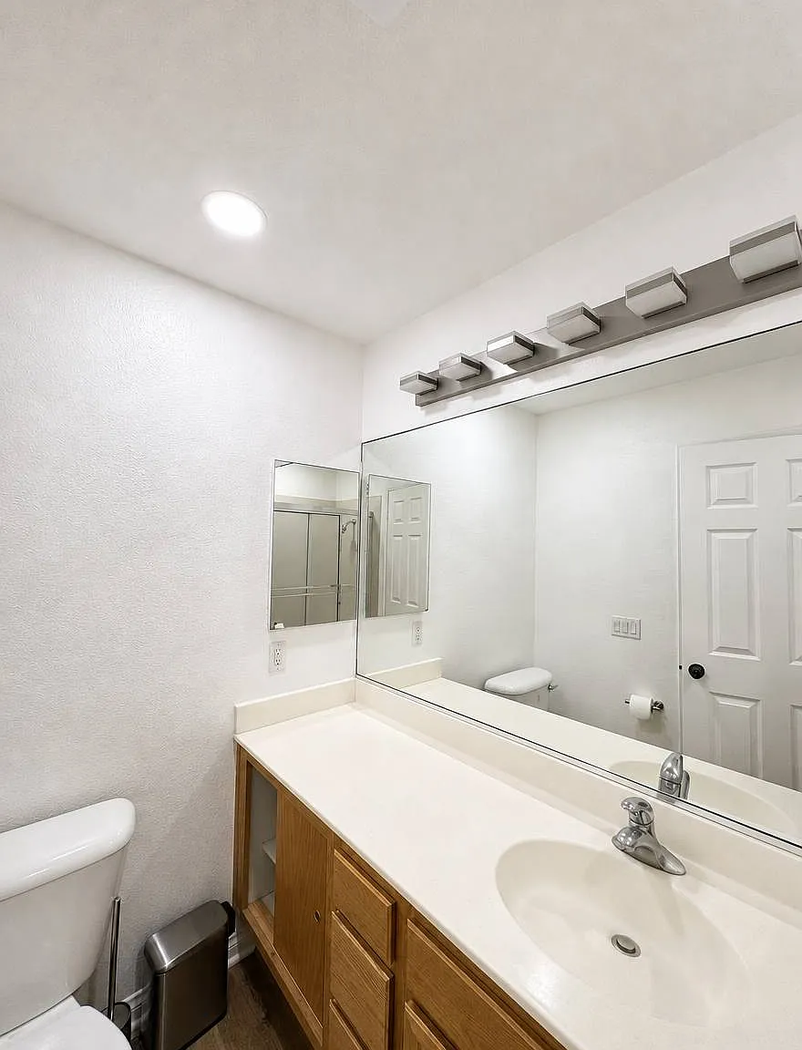 2 bed, 1080 sqft, $2,950 — Photo 3