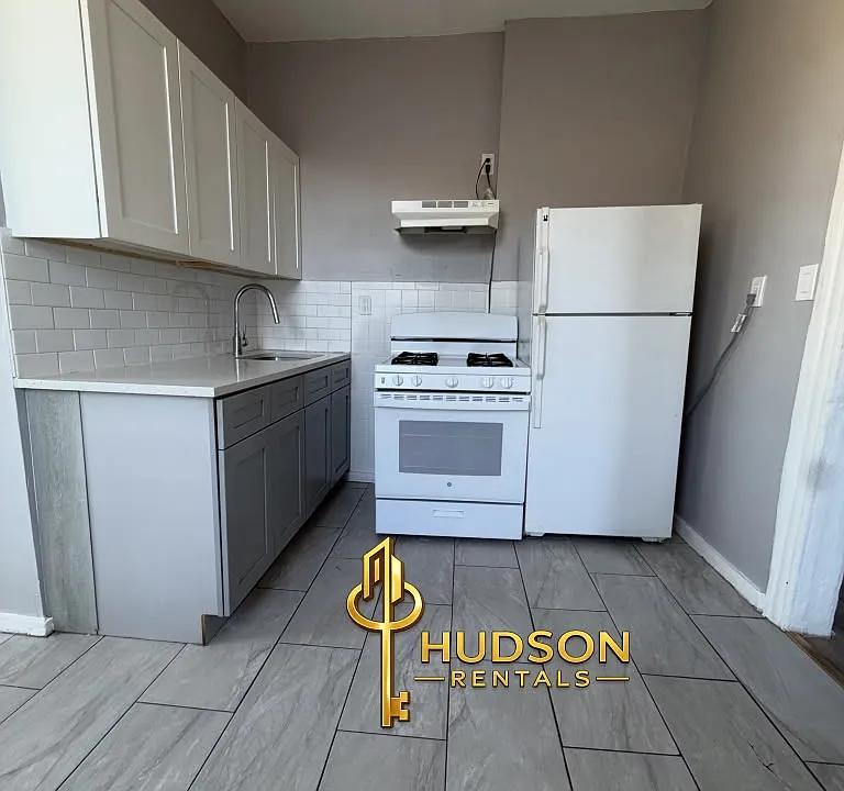 96 Stevens Ave #6