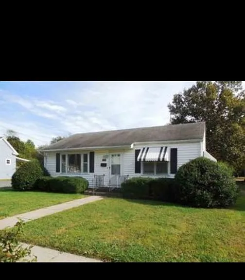 1100 Martin Luther King Jr Dr — Photo 1