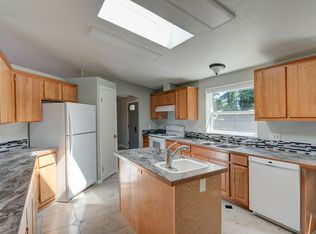 1419: 811 Patmore Rd, Coupeville, WA 98239