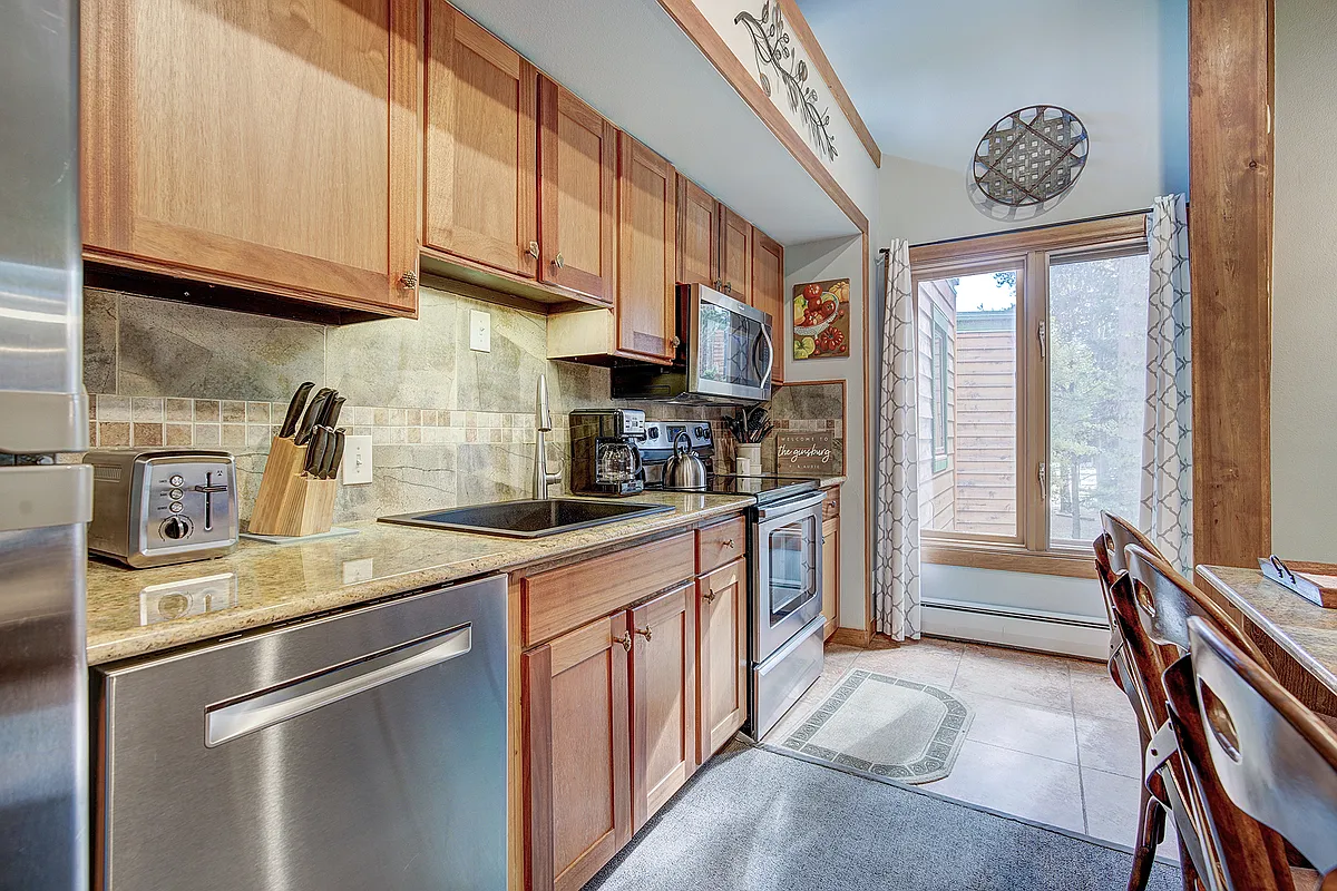 Building Photo - 1080 Ski Hill Rd #B-9