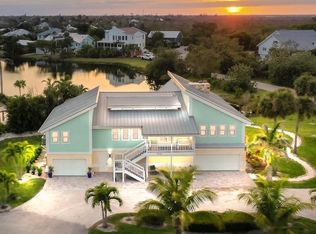 9113 Mockingbird Dr, Sanibel, FL 33957