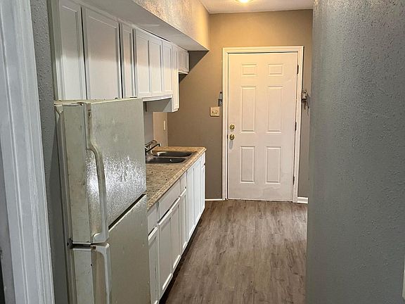 4th image of 1218 E 44th St #1