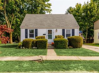92 Arcadia Ave, Cranston, RI 02910