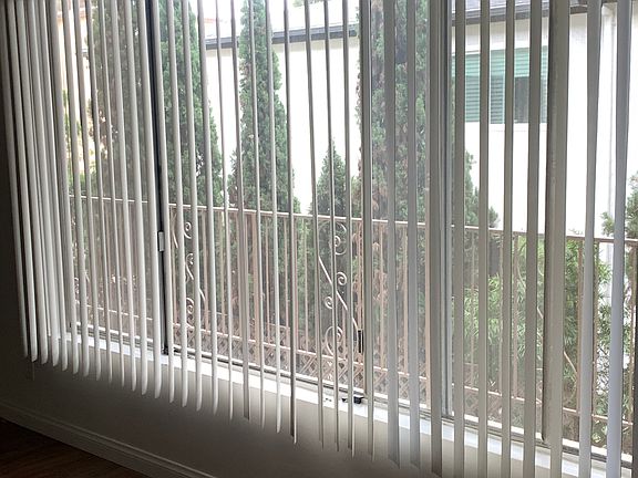2nd image of 607 Marine St APT 7