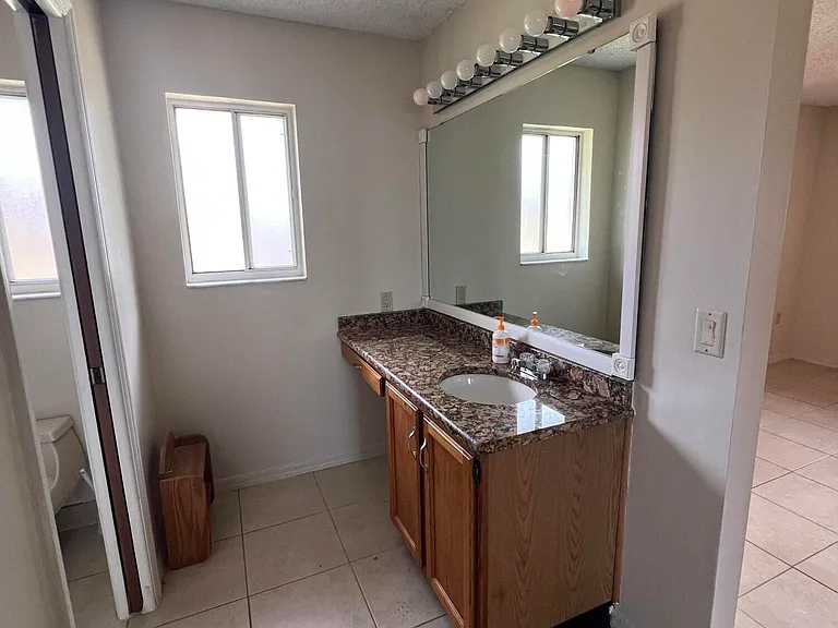 6485 Manila Dr — Photo 7