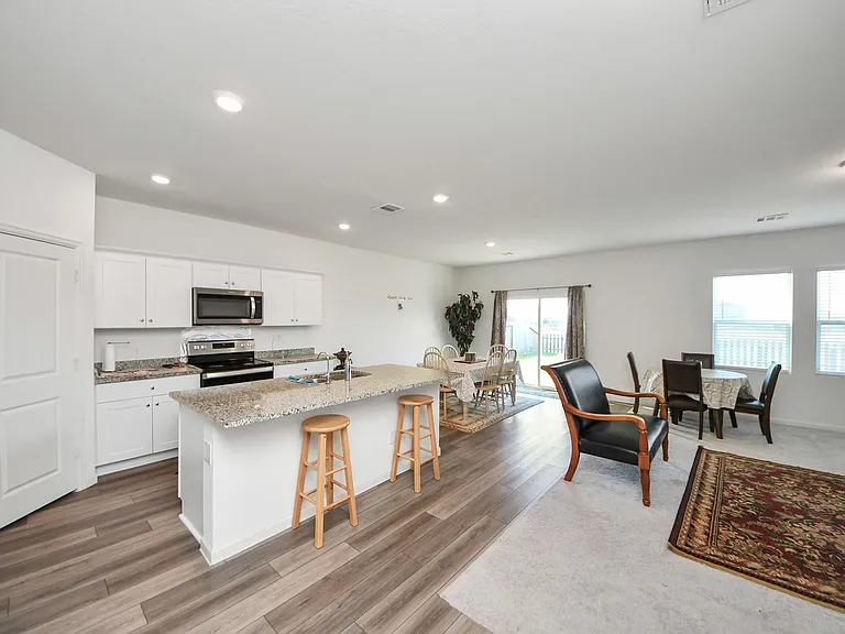 4830 Highland Springs Dr — Photo 26
