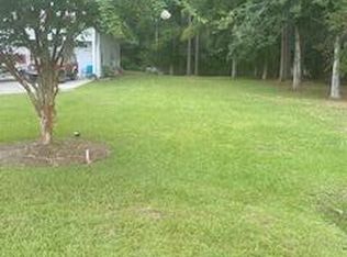 197198-197 198 Waccamaw Shrs, Lake Waccamaw, NC 28450