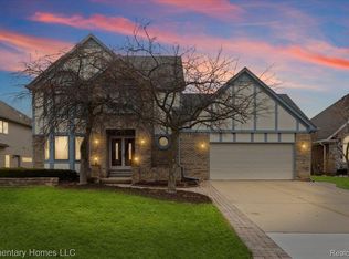 51637 Baker Rd S, New Baltimore, MI 48047