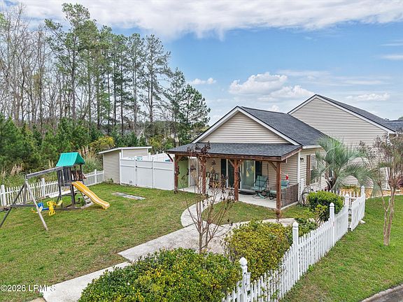 4th image of 76 Queens Way