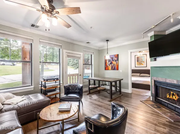 8370 Meadowview Ct APT B13, Park City, UT 84098