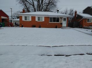 30966 Dover St, Garden City, MI 48135