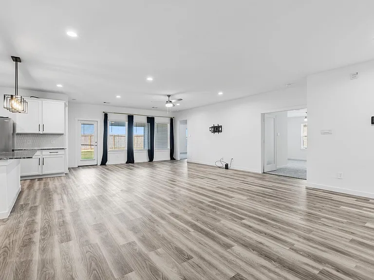 31514 Avebury Lake Ln — Photo 37