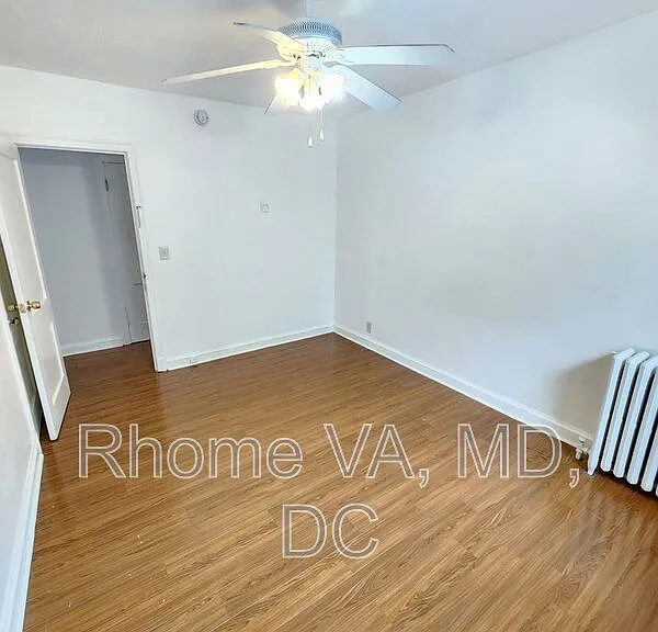 515 Franklin St NE #3 — Photo 9