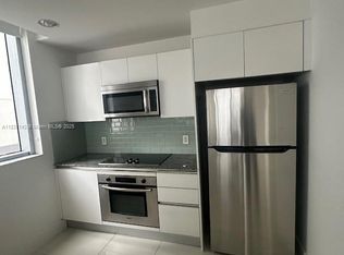 1050 Brickell Ave APT 802, Miami, FL 33131
