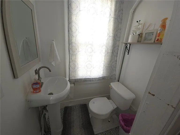 30 Flanders St — Photo 9