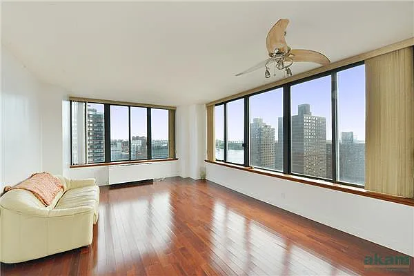 Rented by Akam Sales and Brokerage | media 11