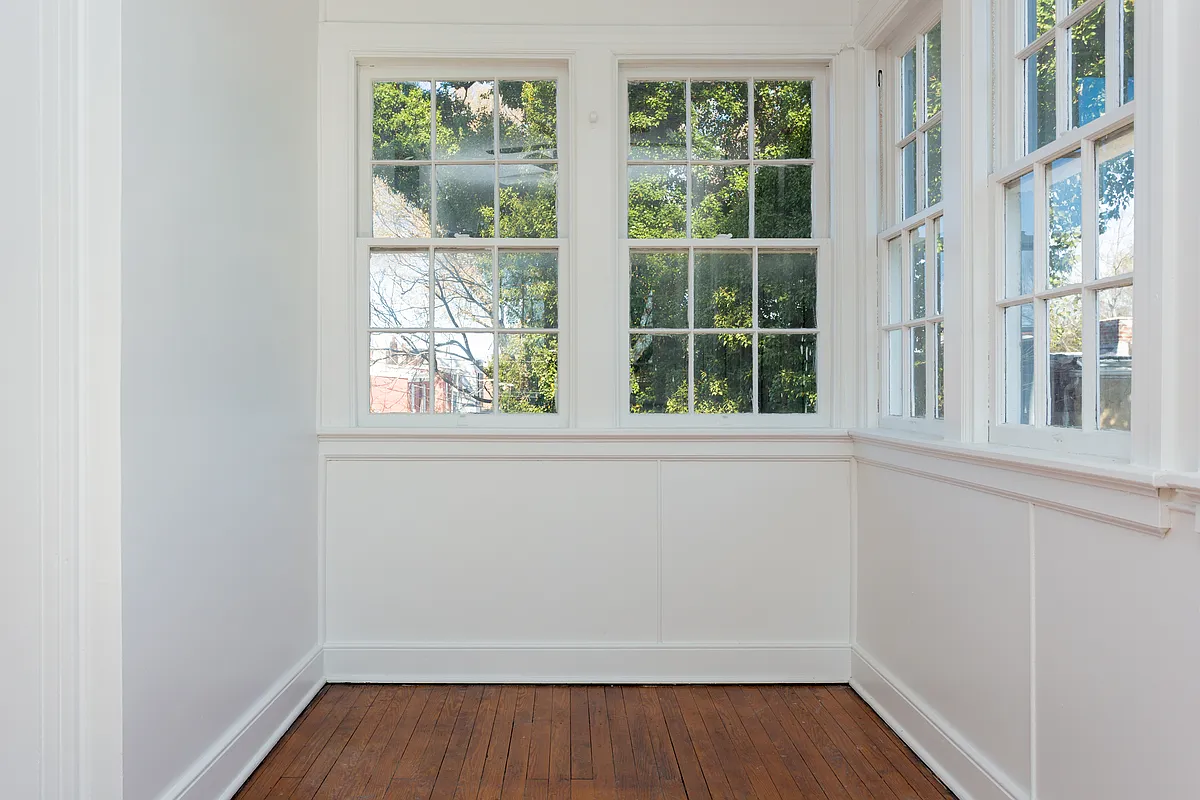Building Photo - 412 W Marshall St #1