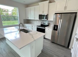 7262 Lenora Ln, Lake Worth, FL 33467