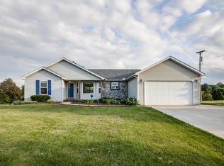 6225 Mason Rd, Fowlerville, MI 48836
