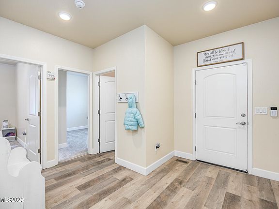 2nd image of 800 Great Basin Ln